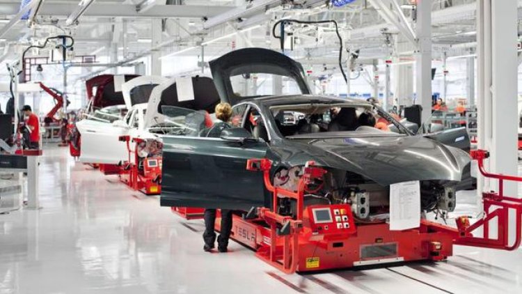Tesla PHK 200 Karyawan yang Garap Teknologi Autopilot