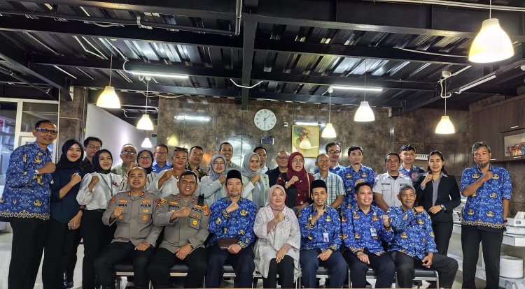 PJU dan jalan berlubang di Sepanjang jalur wisata Anyer masih belum temui titik terang