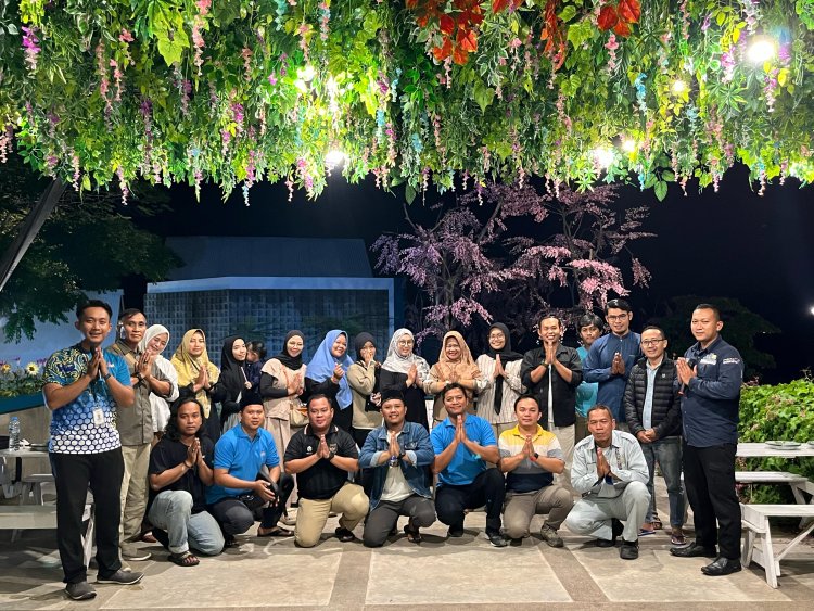 Management Anyerwonderland gelar buka bersama dengan Sales Marketing Banten