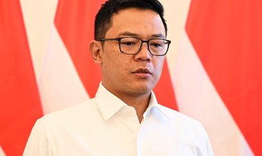 Sekjen Gerindra Sugiono Merespons Pro Kontra Usulan Pahlawan Nasional