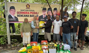 Kader Gerindra Gotong Royong Bantu Warga Terdampak Banjir di Medan