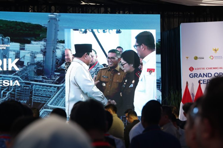 Gubernur Andra Soni Hadiri Peresmian Pabrik Petrokimia Terbesar di Asia Tenggara